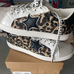 Steve Madden Sneakers